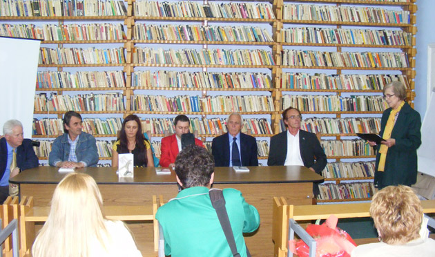 Dublu eveniment cultural la Biblioteca Judeţeană