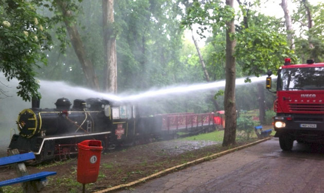 Primăria face curăţenie în parcurile sătmărene