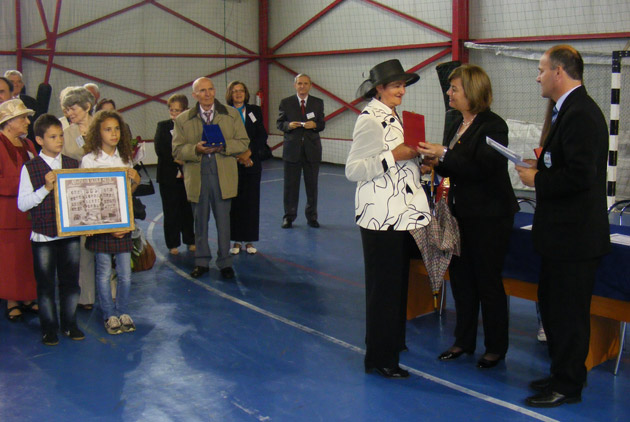 Reîntâlnire cu şcoala după o jumătate de veac