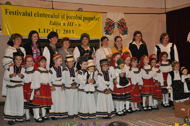 Tradiţia populară, păstrată vie în judeţ