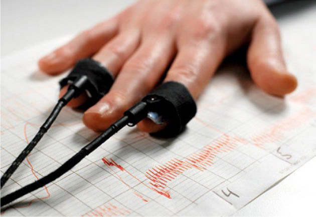 Hoţ prins în urma testului poligraf