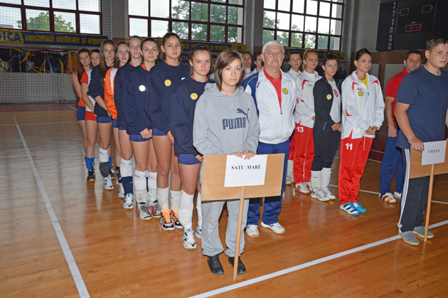 Volei / Bătălie la fileu!