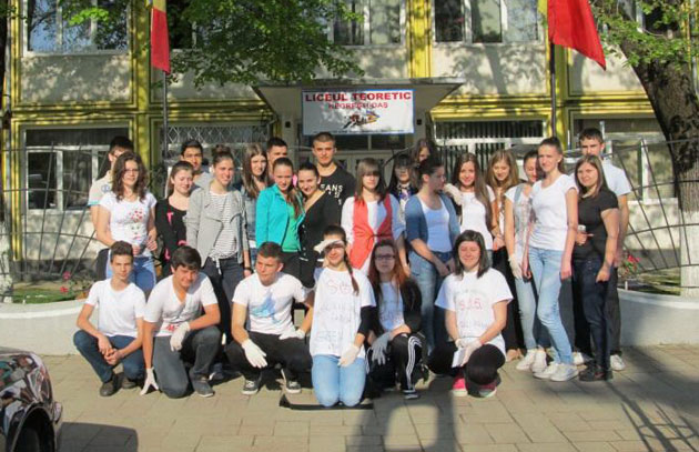 Primăria Negreşti Oaş sprijină acţiunile ecologice ale elevilor