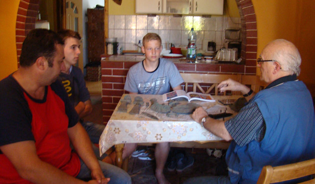 Arme şi podoabe din epoca bronzului, descoperite de elevul Angyal Gellért