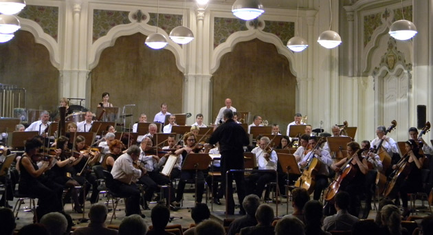 “Bijuterii muzicale” estivale la Filarmonică