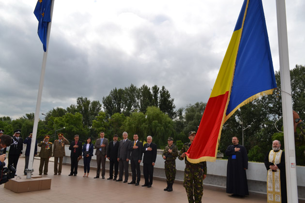 Drapel arborat în bernă la Satu Mare