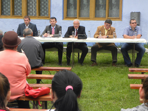 Prefectul Avram se implică în rezolvarea problemelor ianculeştenilor