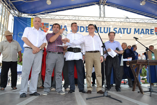 Pălinca din Livada, marele aur la concursul pălincii