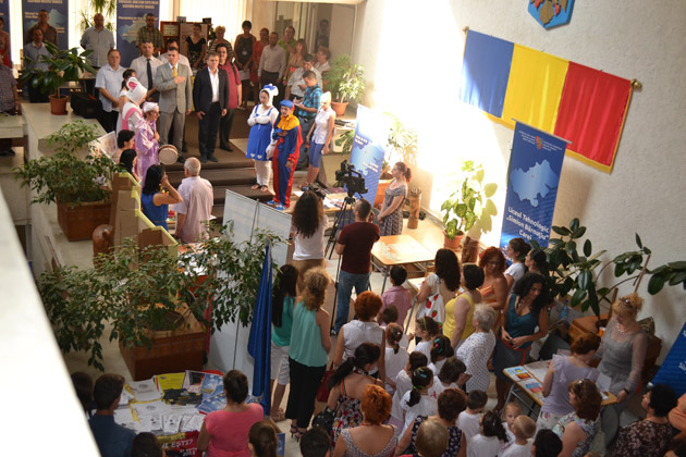 Sute de vizitatori la Consiliul Judeţean