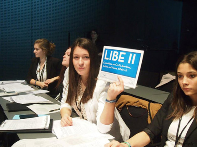 Elevă a Liceului German, la Parlamentul European al Tinerilor