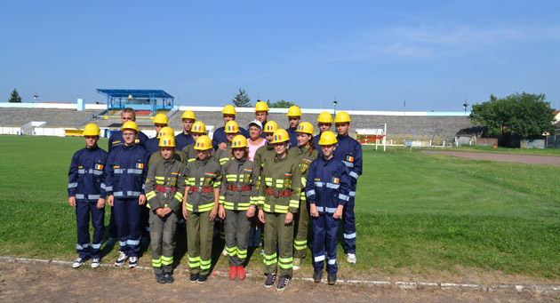 Douăzeci de prieteni ai pompierilor din Satu Mare vor reprezenta România în Franţa