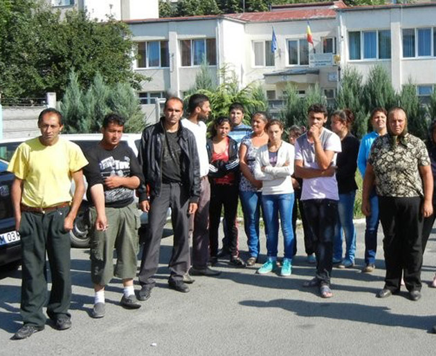 Zeci de olteni ţepuiţi de doi sătmăreni