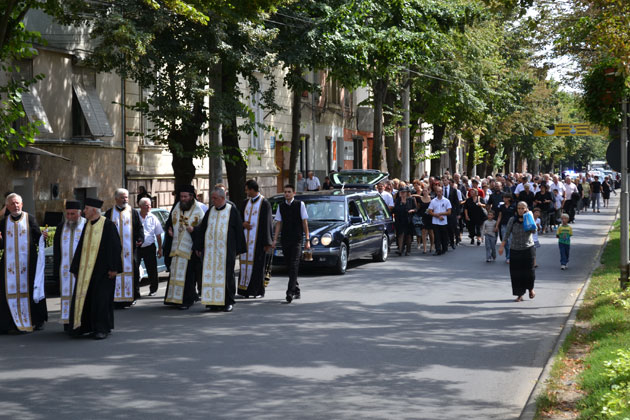 Protopopul Tincu, condus  pe ultimul drum