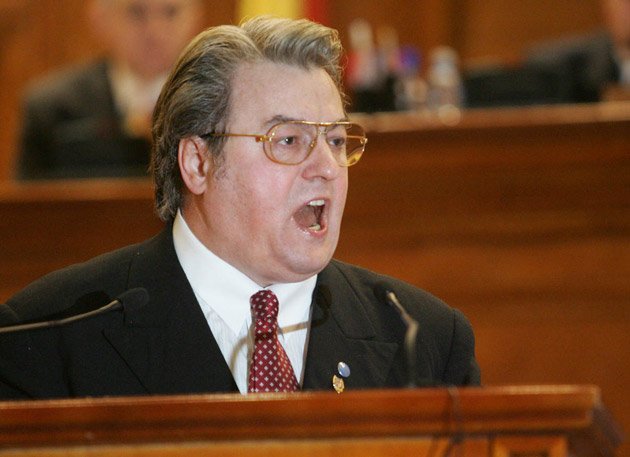 Corneliu Vadim Tudor, exclus din PRM