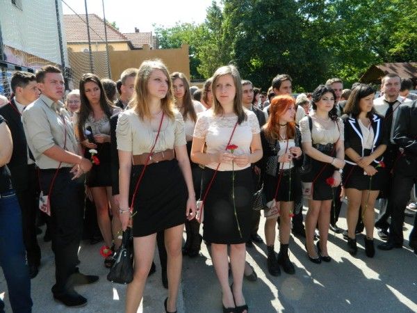 Peste 43.000 de absolvenţi, majoritatea de liceu, s-au înscris ca şomeri în iunie şi iulie