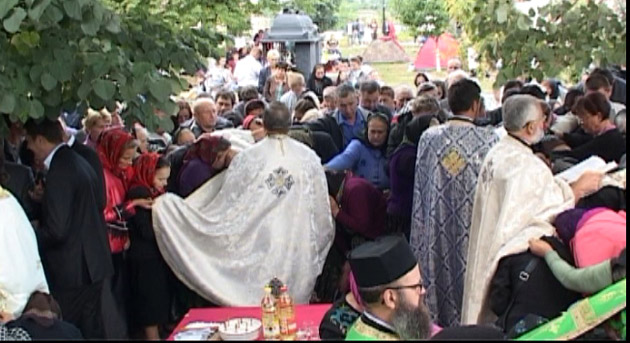 Peste 40.000 de credincioşi la  Mănăstirea Bixad