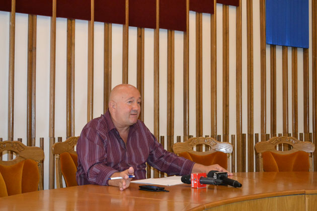 Primăria Satu Mare ţine cu dinţii de Apaserv