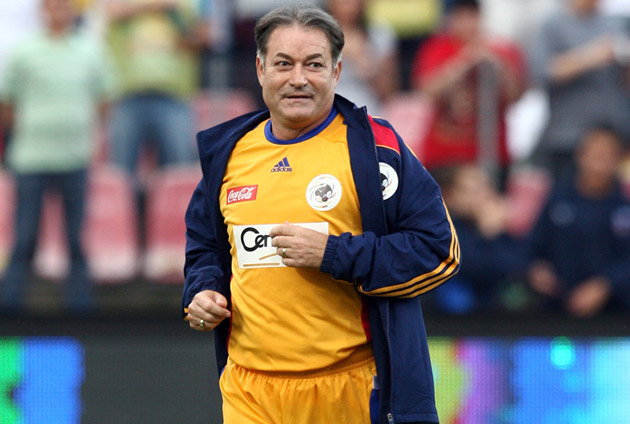 Moment de reculegere în memoria lui Costică Ştefănescu la toate meciurile din etapa a VI-a a Ligii I