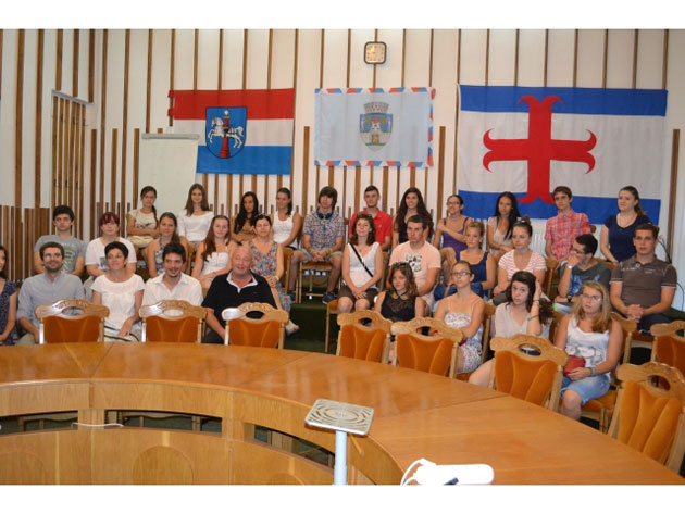 Primăria Satu Mare, vizitată de elevi sătmăreni şi francezi