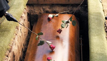 Preoţii ortodocşi din Satu Mare nu vor mai oficia înmormântări în cimitirele private