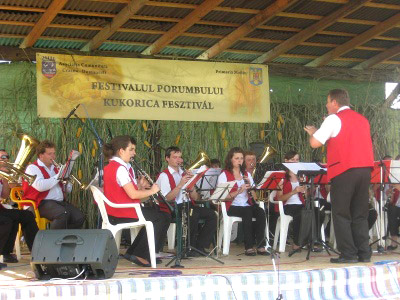 Festivalul Porumbului de la Domăneşti, la a V-a ediţie