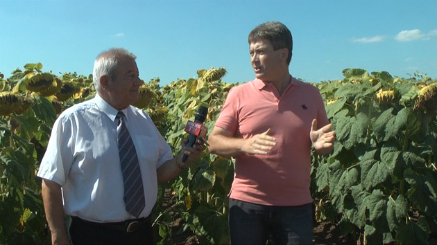 LA PETREŞTI - curs universitar de nota 10 ţinut în câmp