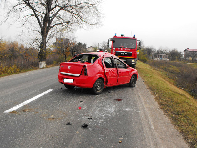 Weekend sângeros pe şoselele din judeţ