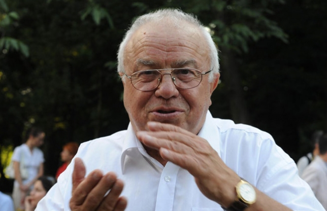 PLÂNGERE PENALĂ pentru a se stabili dacă s-au respectat criteriile de transplant la Alexandru Arşinel