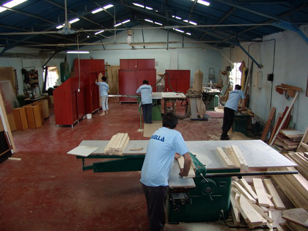 Praf în ochii angajaţilor de la Firoc