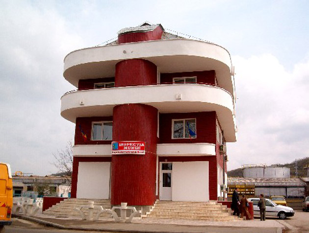 Mii de carnete de muncă zac prin arhivele ITM Sălaj