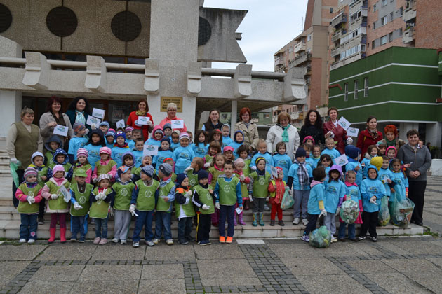 O lecţie dată celor mari de preşcolarii de la “Dumbrava Minunată”