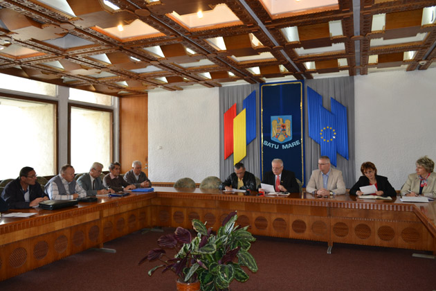 Sătmarul ar putea fi patrulat de miliţia pensionarilor