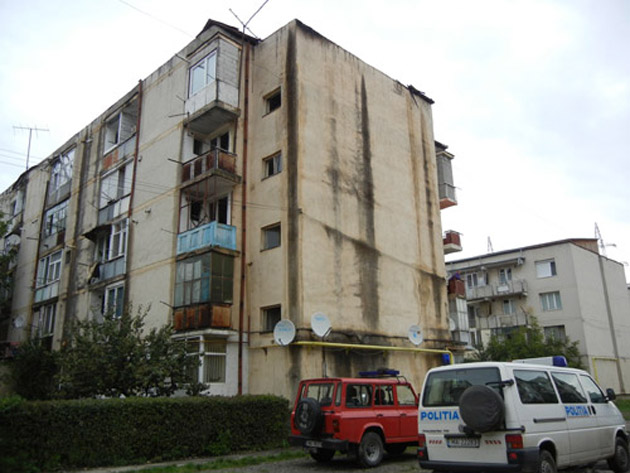 Incendiu de proporţii pe strada Ostrovului