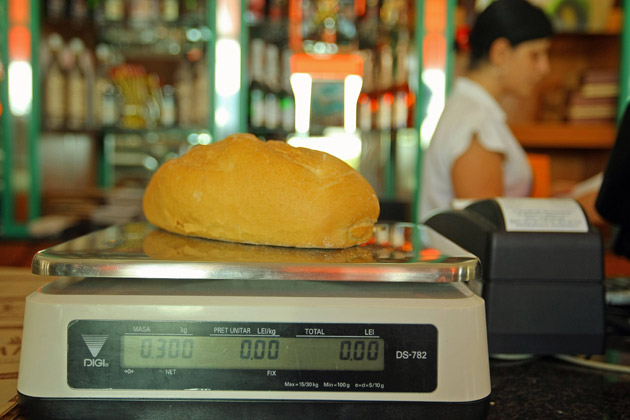 Pâine cu deficienţe majore în magazinele sătmărene