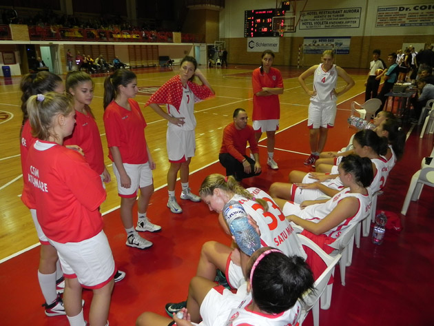 Înfrângere pentru fetele pregătite de Petru Eles