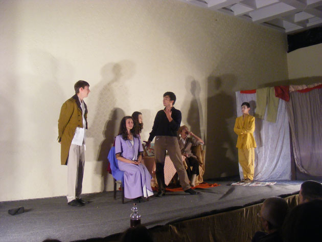 Spectacol superb “Doctor fără voie” al trupei Arttis