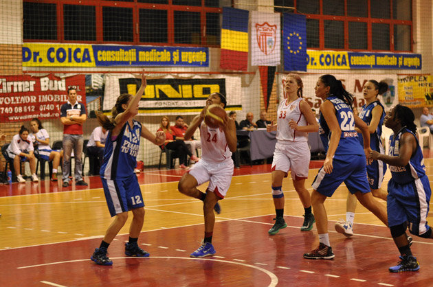 Baschet feminin / Am câştigat cu junioarele!