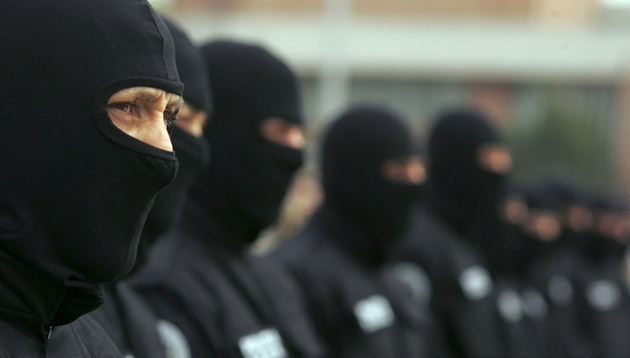 160 de percheziţii în Bucureşti şi 5 judeţe!