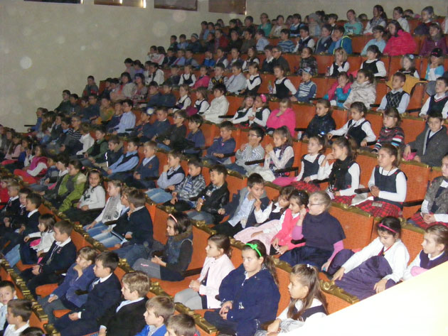 Mii de elevi sătmăreni, informaţi despre protejarea apei