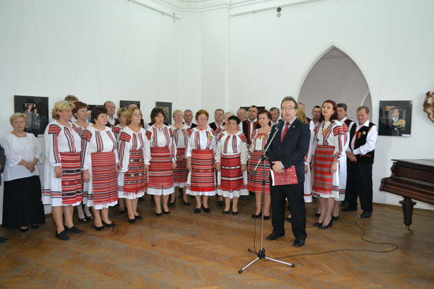 Expoziţii aniversare dedicate Regelui Mihai