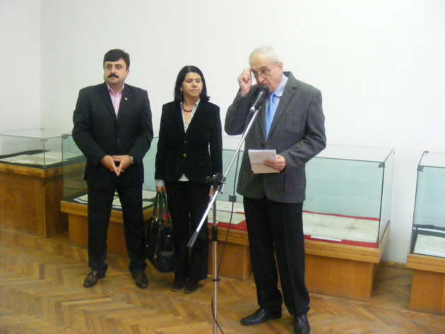 Peste 40 de documente autentice expuse la Muzeul Judeţean