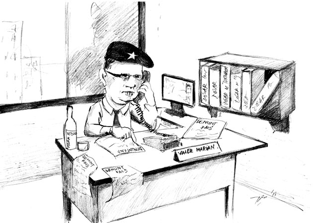 Castorică risipeşte  hârtia (igienică)