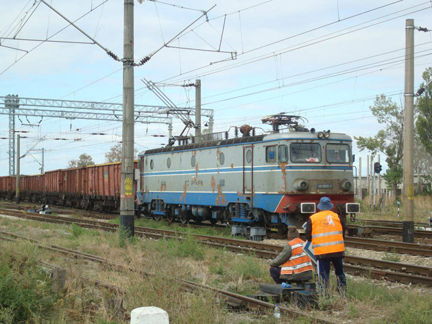 Cadavru aflat în putrefacţie găsit în zona gării