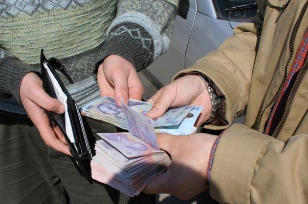 Unde au dispărut cămătarii?