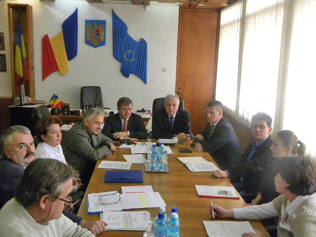 Investiţiile societăţii Electrica Distribuţie, blocate de birocraţie