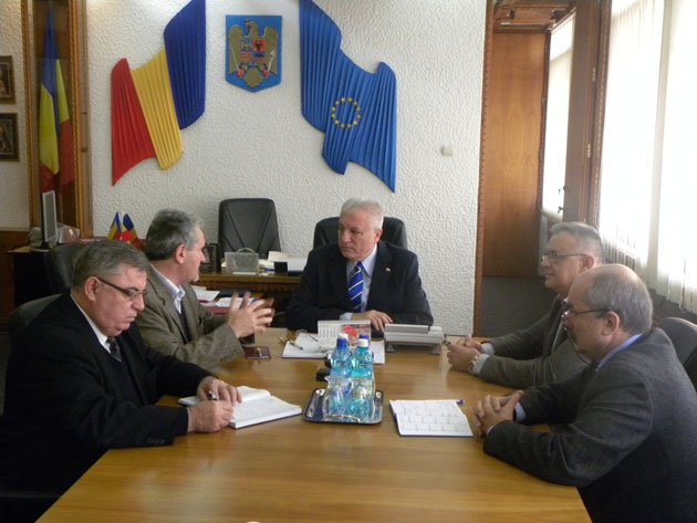 Prefectul Avram vine în sprijinul oamenilor de afaceri