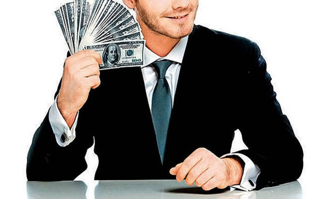 Angajați la stat, cu lefuri de 8.583 $