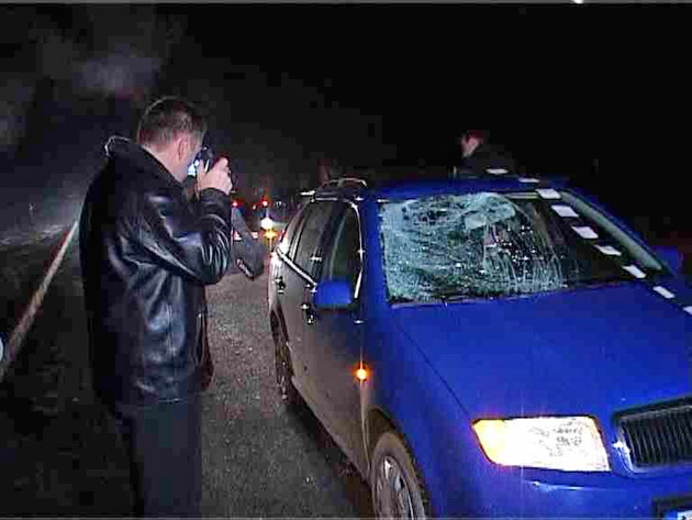 Copil de PATRU ani ACCIDENTAT la Gherţa Mică. Şoferul se SCUZĂ