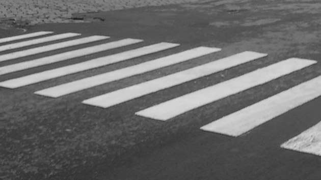 TRECERILE de pietoni, PERICOL PUBLIC. VEZI ce a PĂŢIT o sătmăreancă