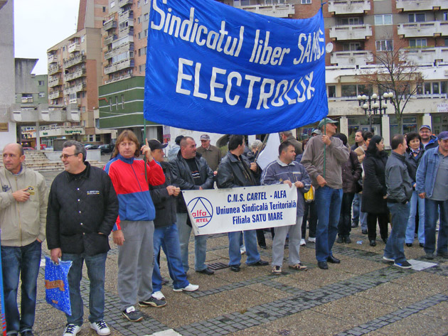 Sindicaliştii de la Cartel Alfa au pichetat Prefectura